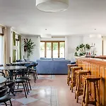Surfances Hotel