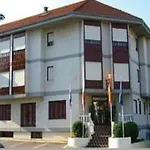 Hotel Surfances