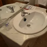 Surfances Hotel