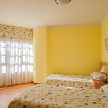 Hotel Surfances 3*