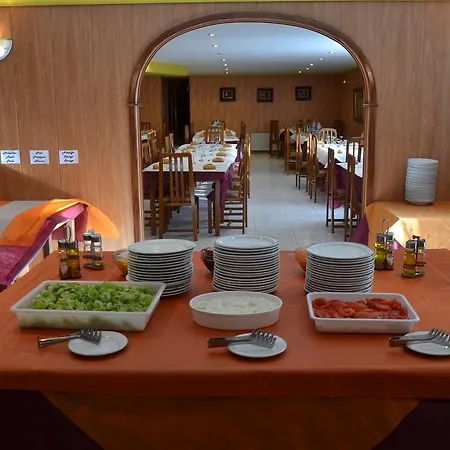 Surfances Hotel 3*