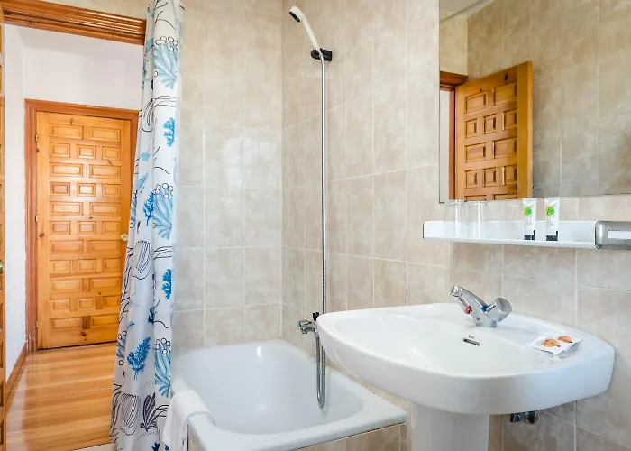 Surfances 3* Suances